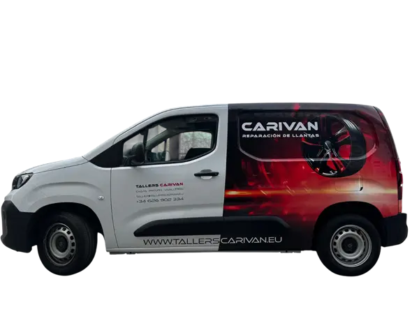 ¿Tu coche no puede circular? Facilitamos la reparación de tus llantas con un servicio de recogida y entrega cómodo y seguro.